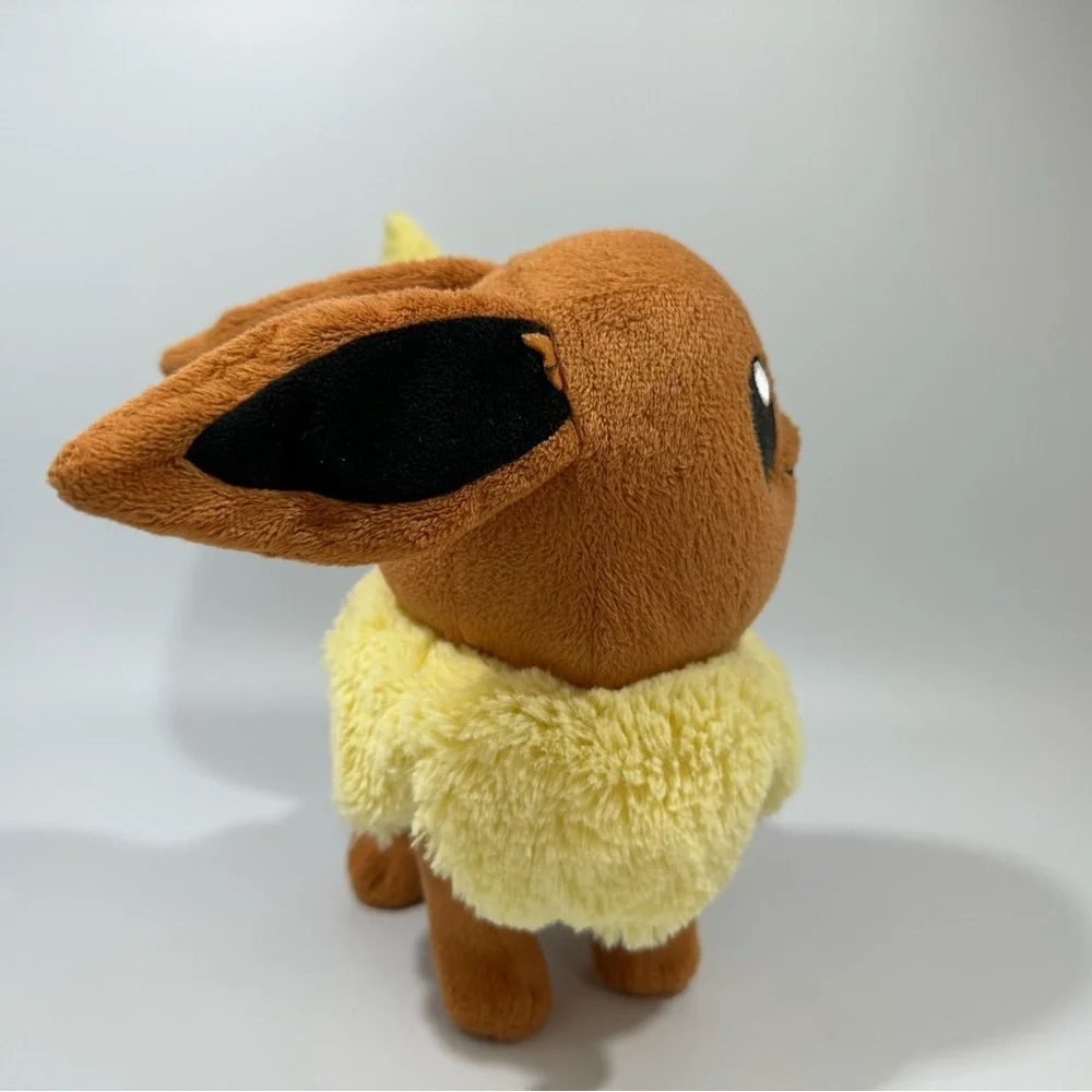 Pokémon Eevee Tomy Stuffed Animal Plush Toy 2016